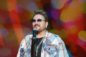 Chuck-Negron